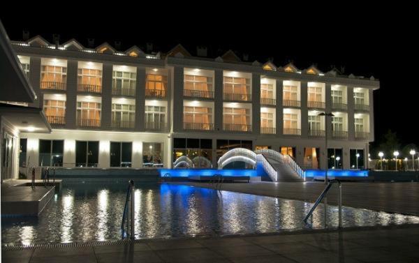 White Palace Hotel Ялова Екстериор снимка
