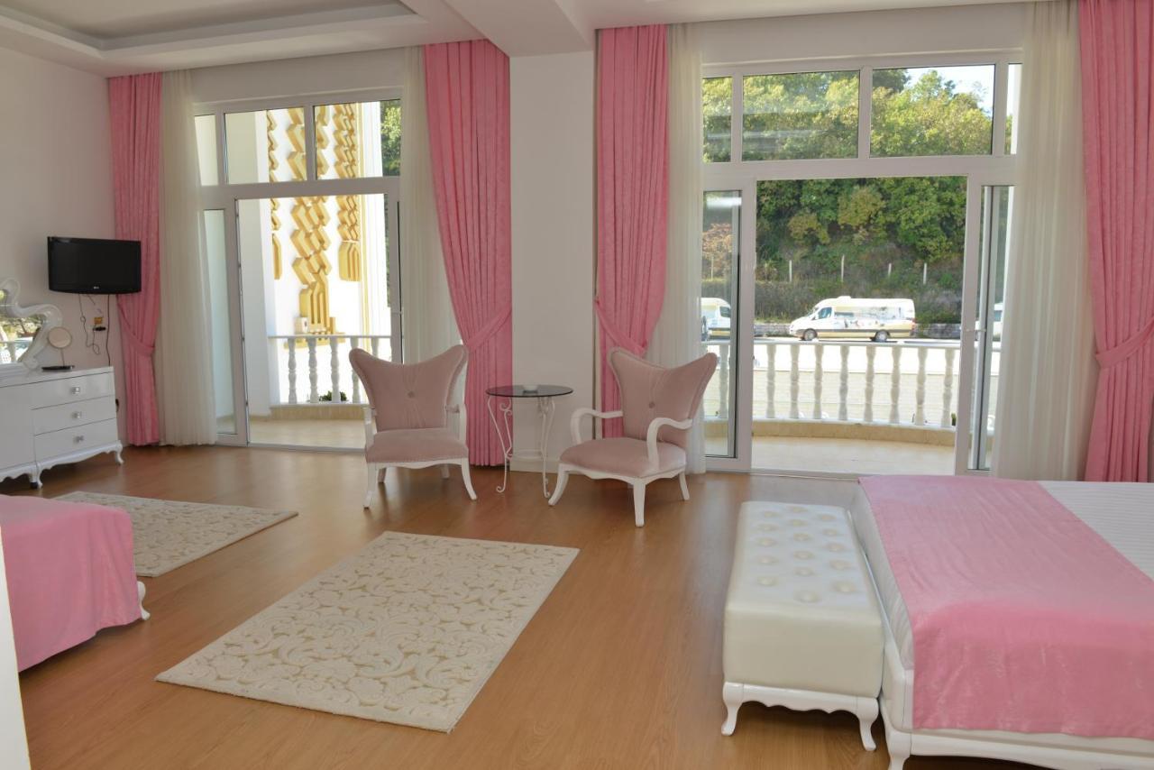 White Palace Hotel Ялова Екстериор снимка
