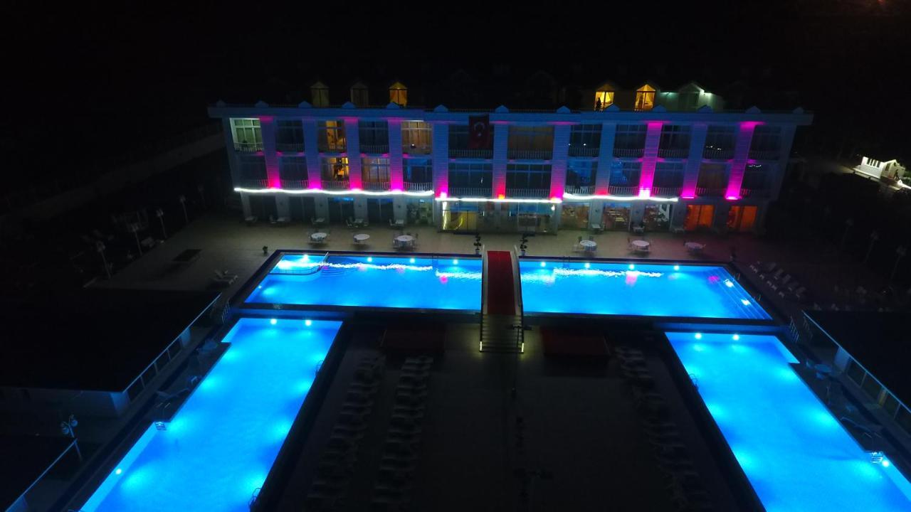 White Palace Hotel Ялова Екстериор снимка