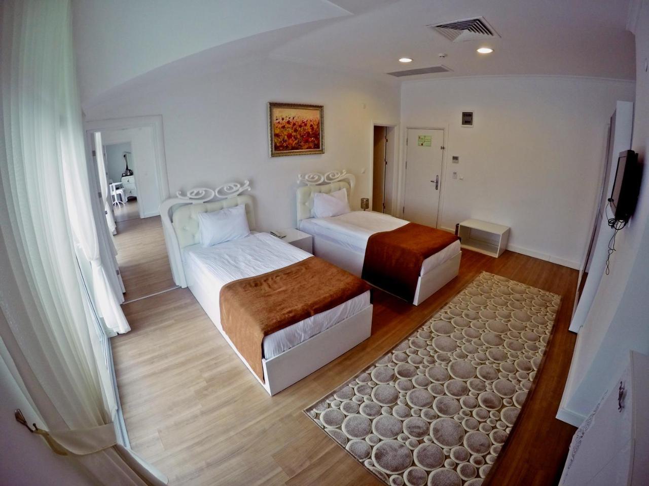 White Palace Hotel Ялова Екстериор снимка