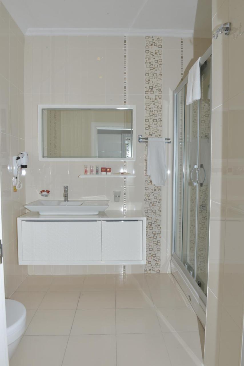 White Palace Hotel Ялова Екстериор снимка