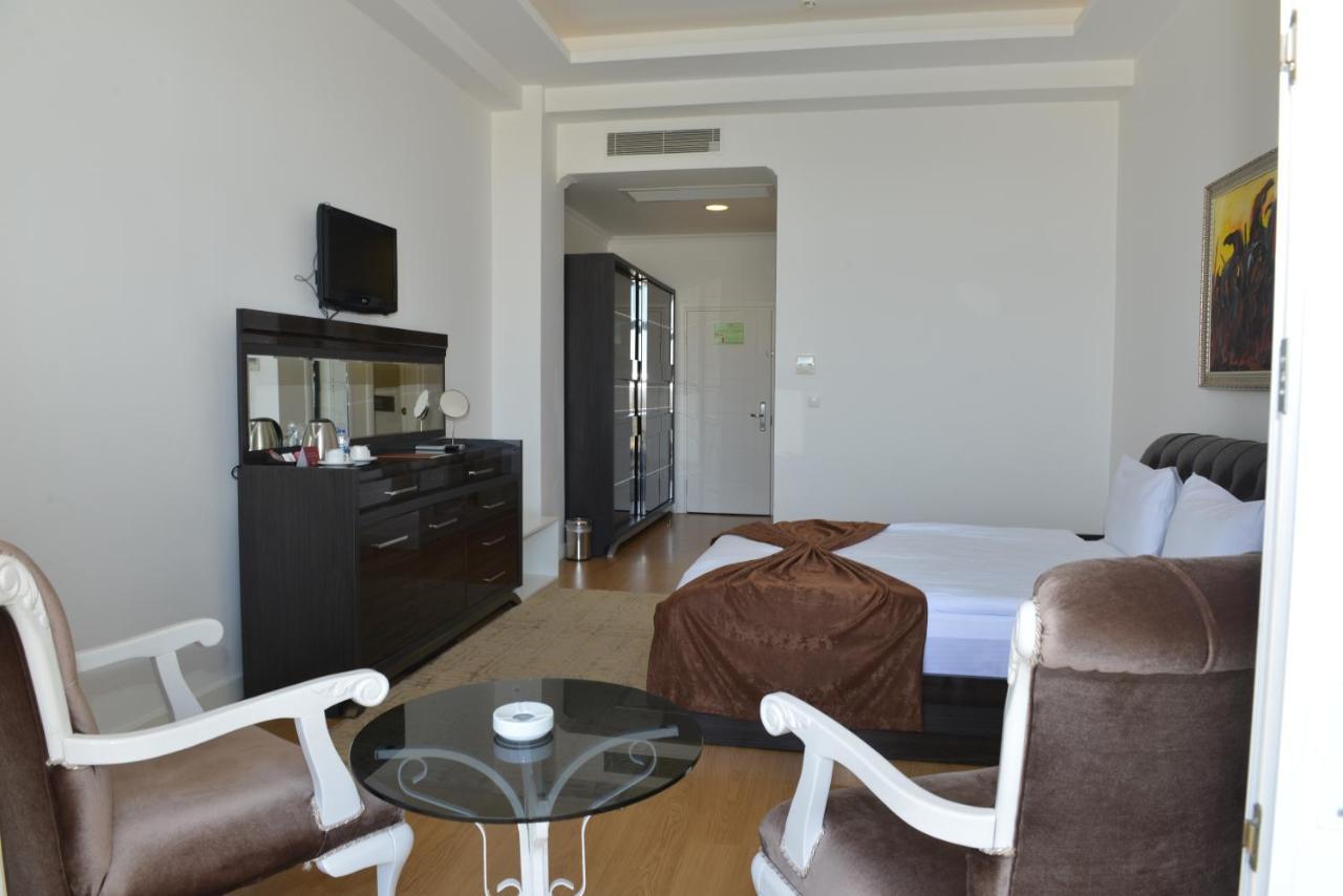 White Palace Hotel Ялова Екстериор снимка